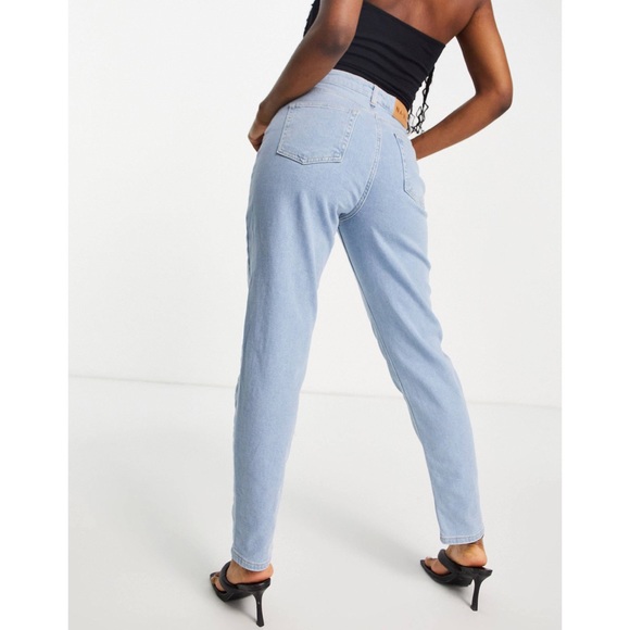 ASOS NA-KD Women’s Cropped Jeans in Blue Light Wash 38 - Picture 4 of 15